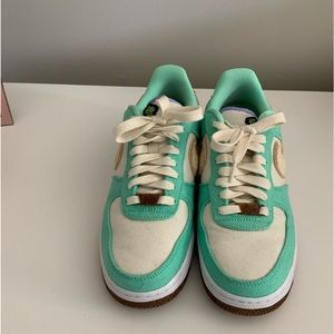 nike womens air force 1-happy pineapple